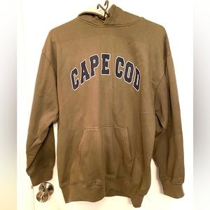 Like New CAPE COD HOODIE w/ BlacK&White Lettering Wom Size L/ Men Sm Very Warm
